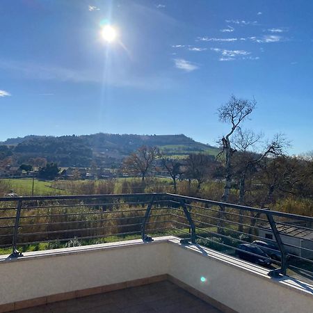 Ferienwohnung La Terrazza Sul Tetto Porto San Giorgio Exterior foto