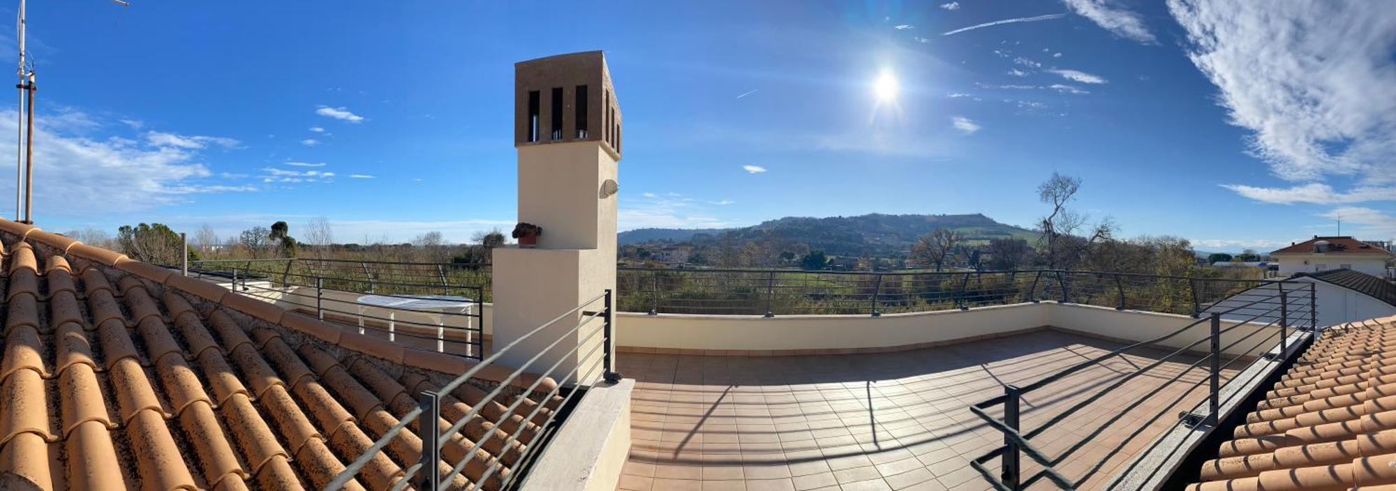 Ferienwohnung La Terrazza Sul Tetto Porto San Giorgio Exterior foto