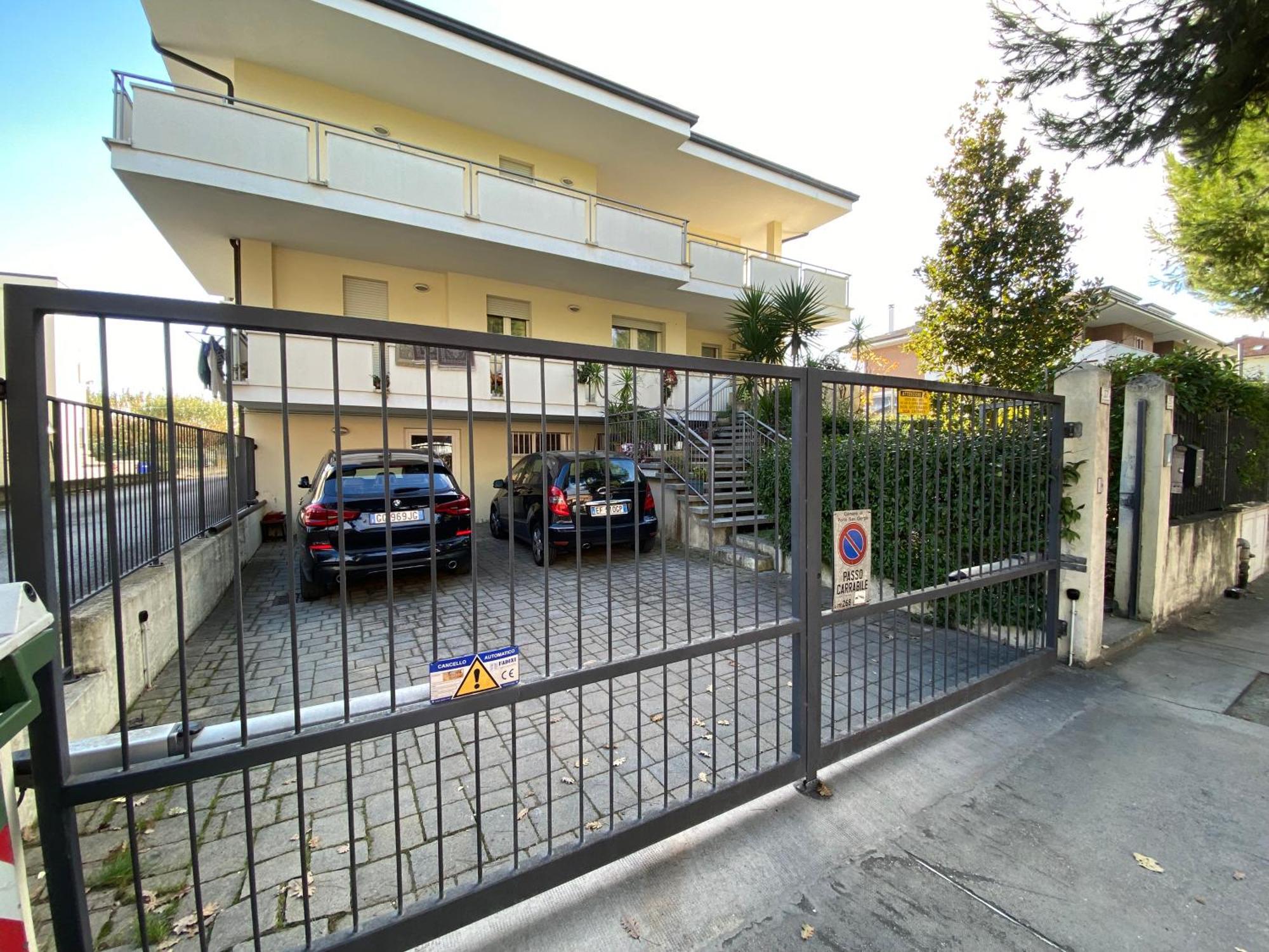 Ferienwohnung La Terrazza Sul Tetto Porto San Giorgio Exterior foto
