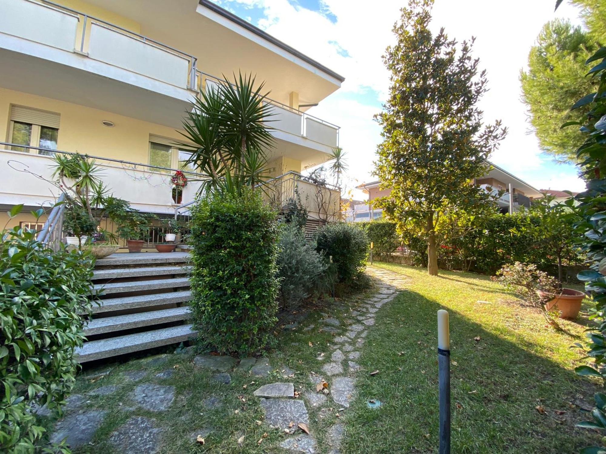 Ferienwohnung La Terrazza Sul Tetto Porto San Giorgio Exterior foto
